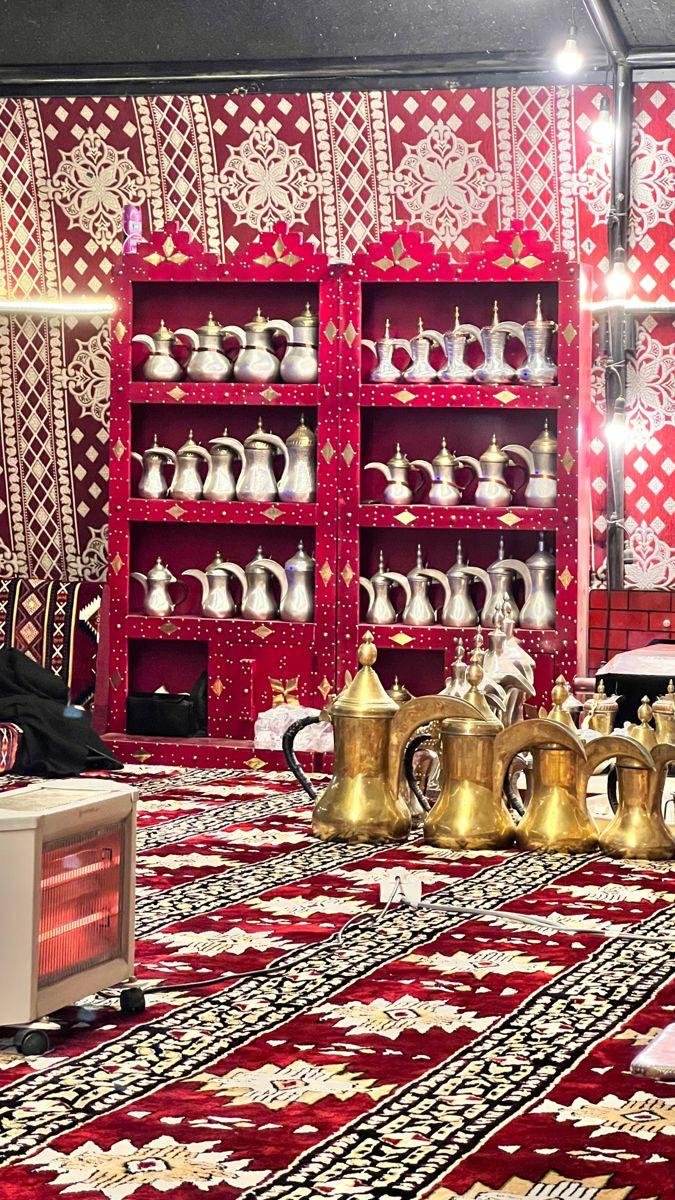 جلسات ملكية وكراسي فخمة للايجار